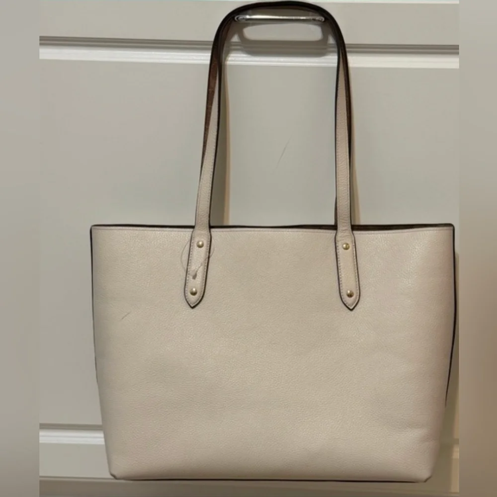 Coach Tote & Wallet EUC - Picture 7 of 10